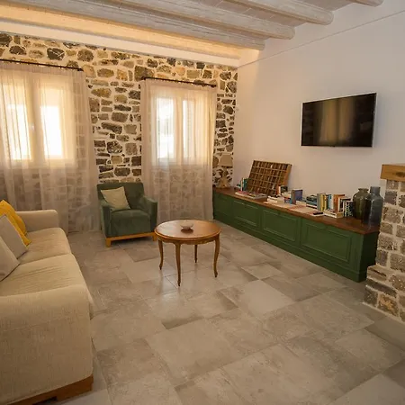 Villa Aeonian Hermione